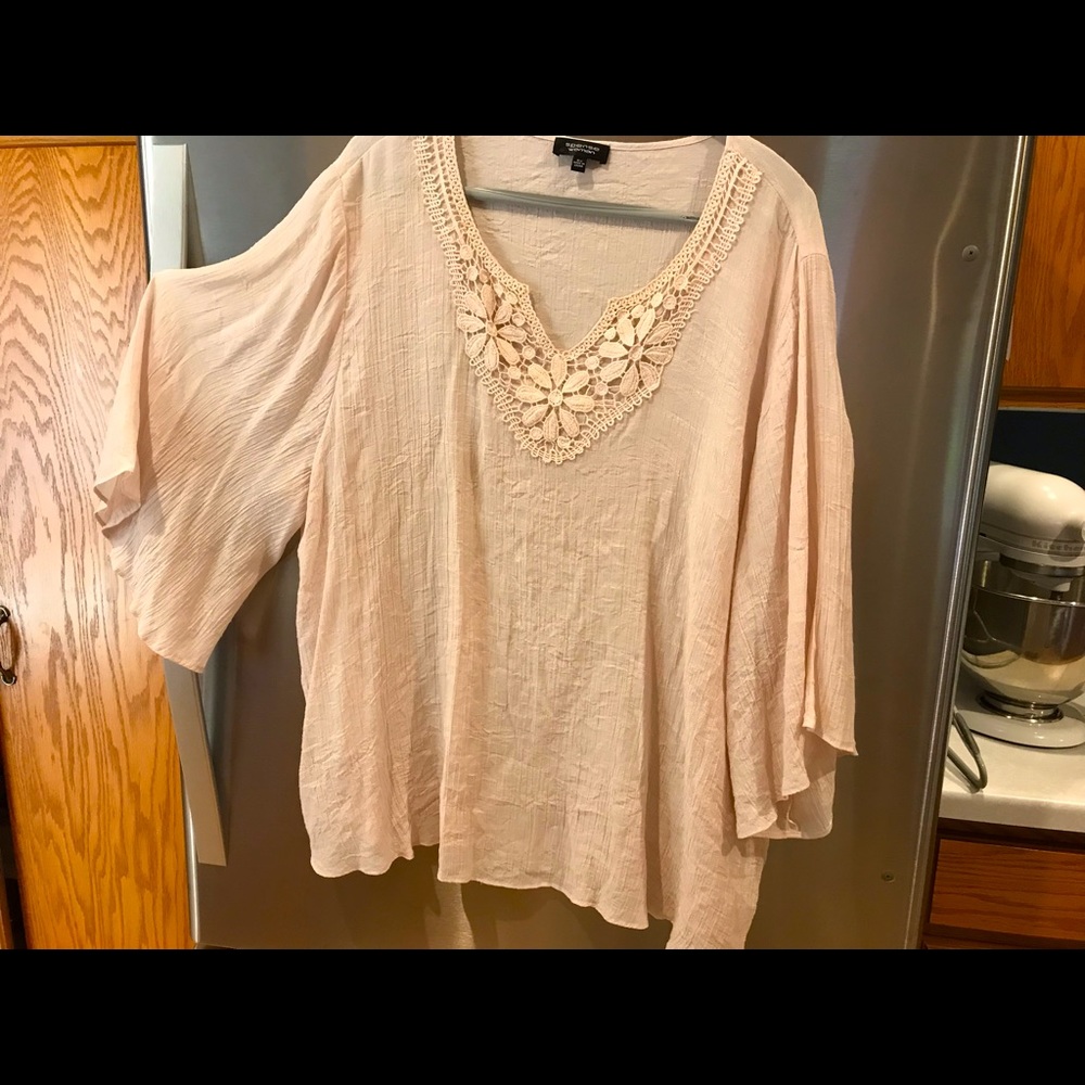 Like New Spense Boho Style Top. Champagne/Linen in Color.